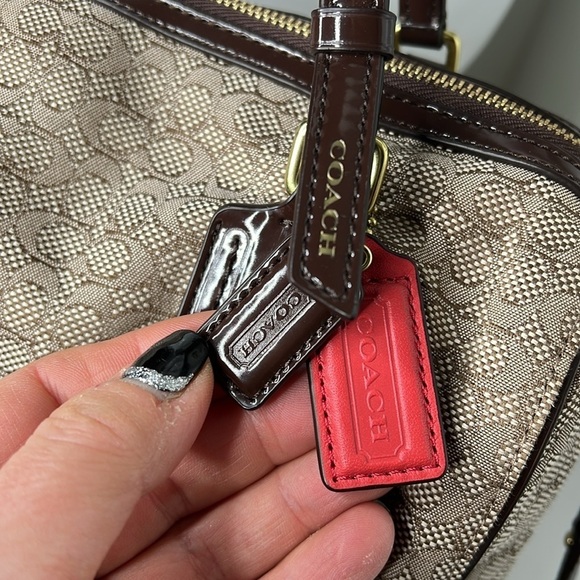 Coach Oxford Poppy 25047 Crossbody Satchel Bag - New without tags - Picture 4 of 16